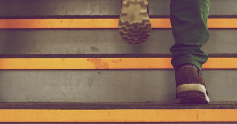 The role of financial advisors and how to choose one in the UK