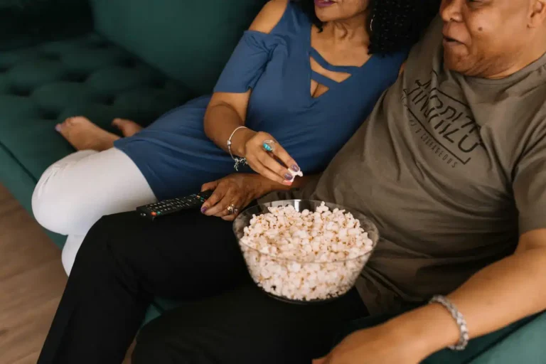 The best credit cards for streaming services in 2025: Maximize your rewards