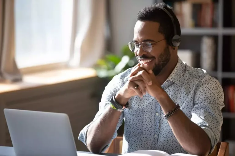 Risks and benefits of day trading: Is it worth it for beginner investors?