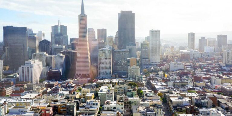 How blockchain technology is revolutionizing the financial sector in the US