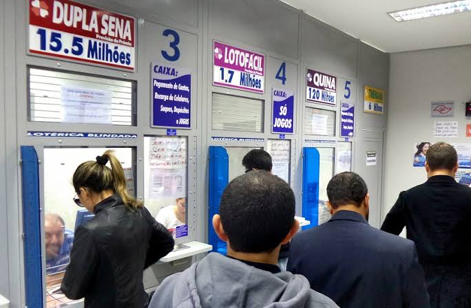 Comment la guerre en Ukraine continue d’impacter le pouvoir d’achat en France